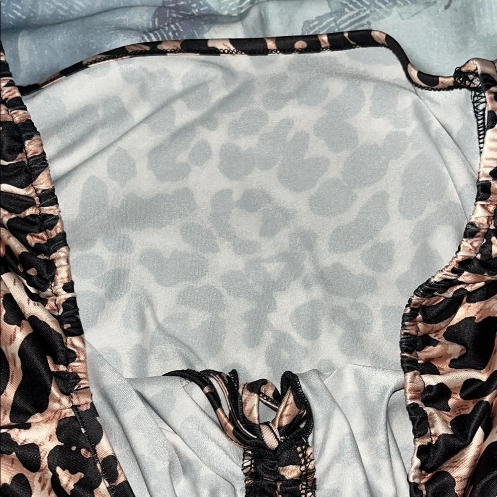 Cheetah Print top - Picture 5 of 8